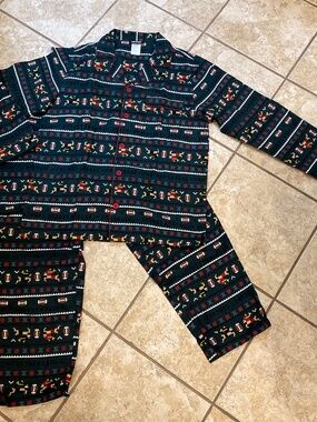 New men's football print flannel pajamas by Joe Boxer size medium
